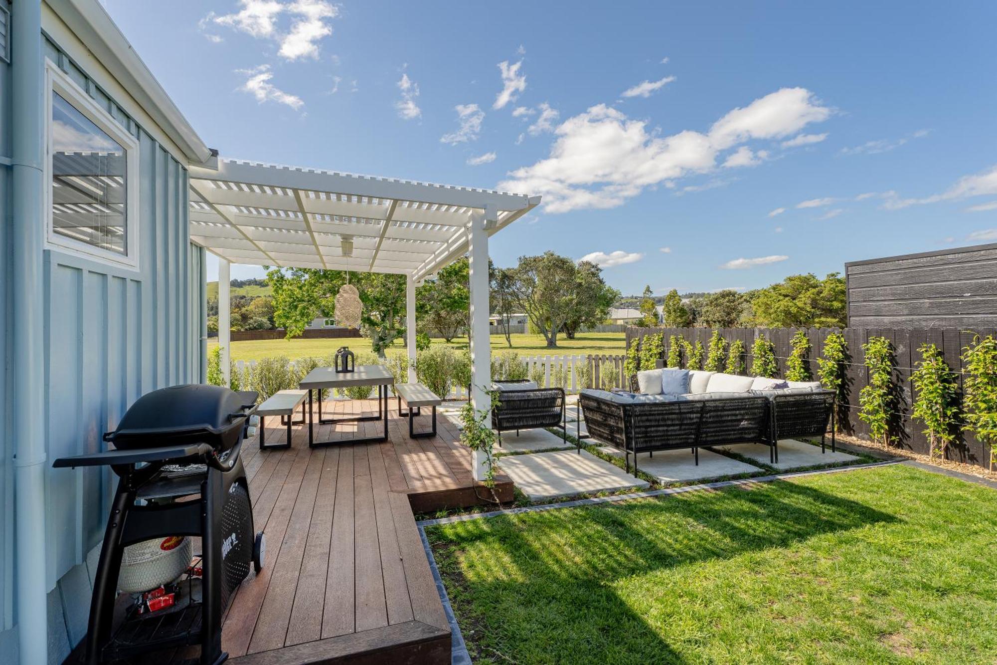 Blue Belle Cottage Whitianga Exterior photo